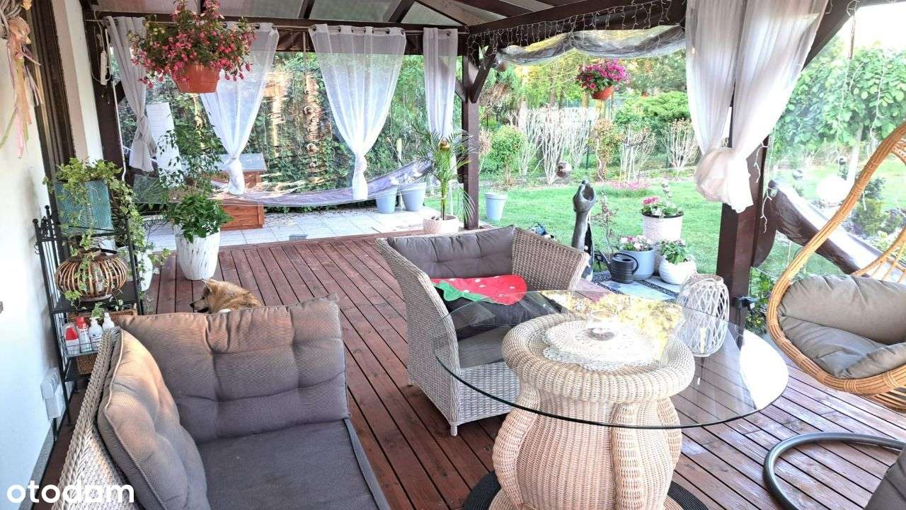 Duża działka | Osobny garaż | Piękny taras i ogród - Pełny obrazek: 4/15