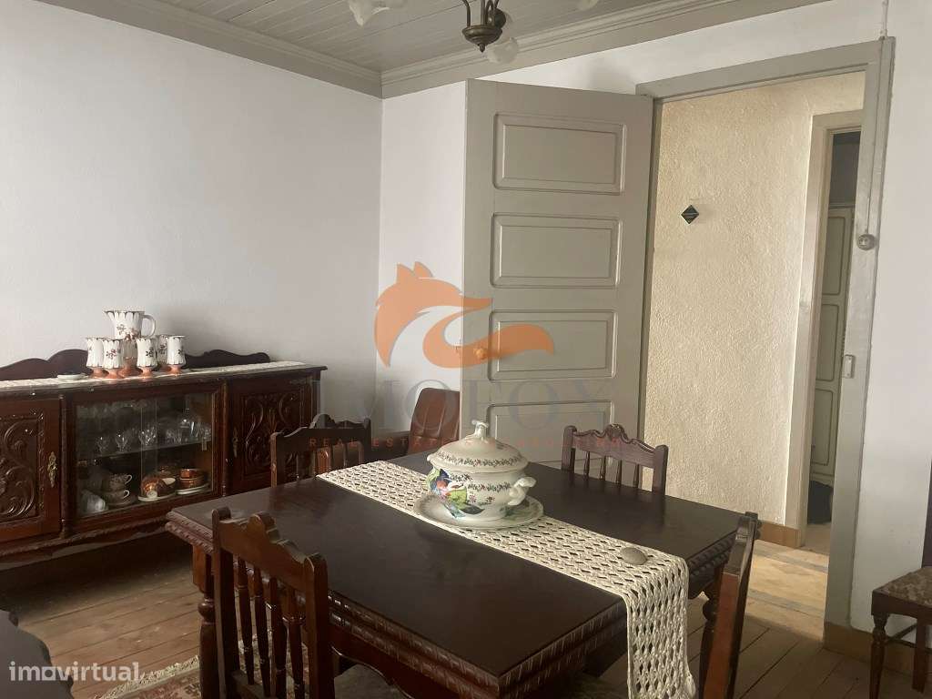 Casa por recuperar em São Sebastião da Feira (Oliveira do Hospital)-11