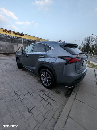 Lexus NX 200t Comfort AWD - 4