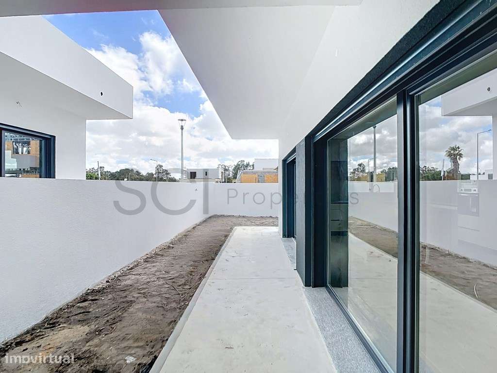 Moradia T4 Quinta Anjo Térrea Independente com Garagem-42