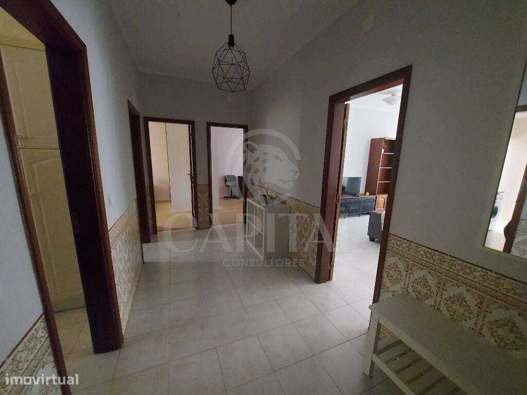 ✨ T2 Renovado na Venteira – 84m2 de Conforto e Modernidade - Grande imagem: 3/14