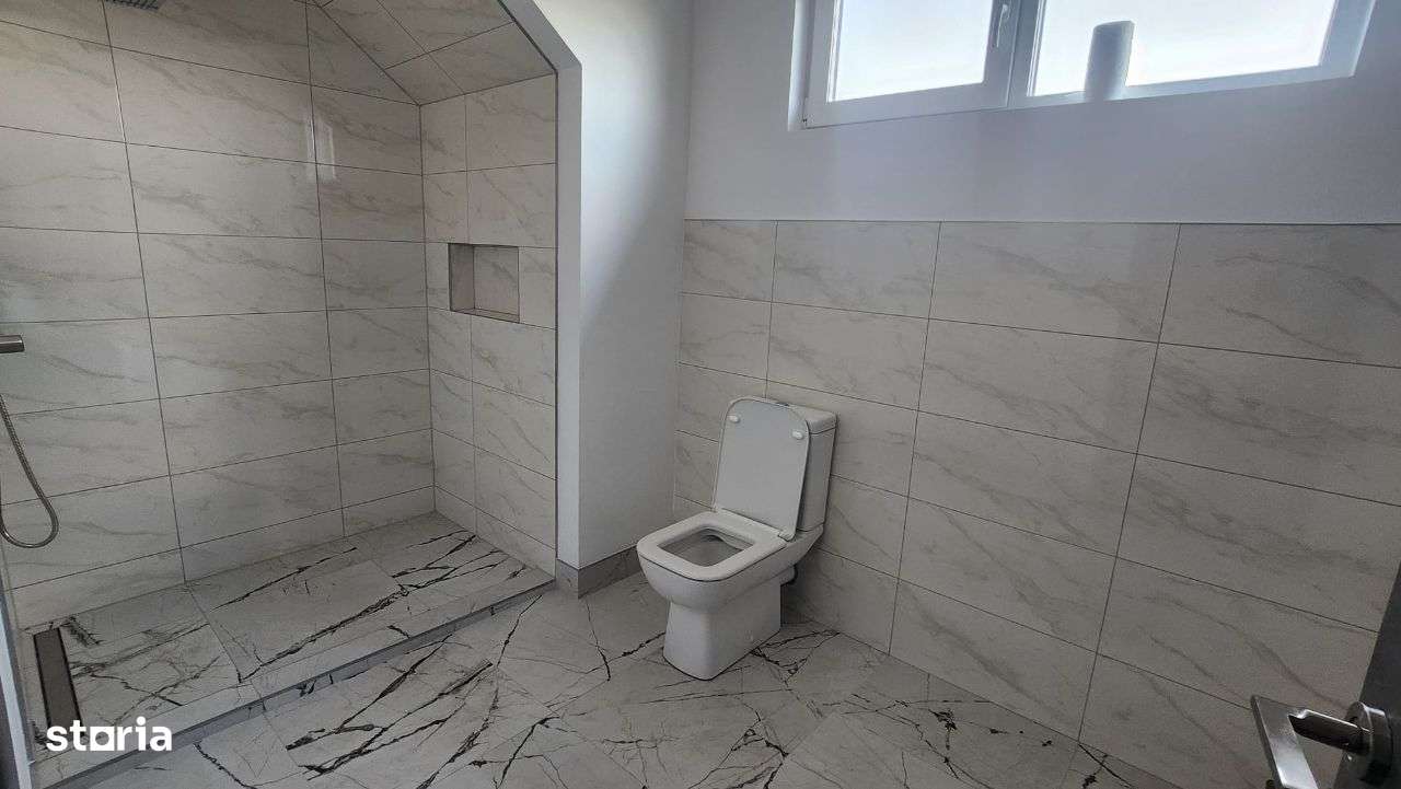 Vila Noua cu 4 dormitoare in Fantanele-13