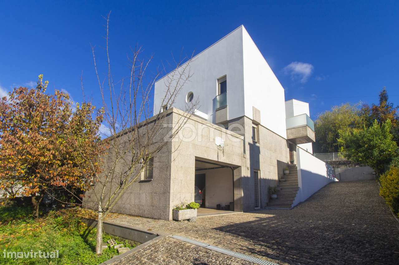 Moradia individual T5 em S. Pedro Este - Grande imagem: 3/50