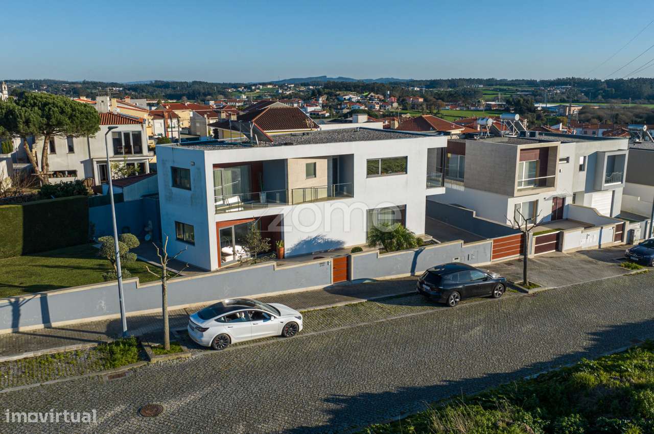 Moradia T4 Individual em Touguinha - Vila do Conde. - Grande imagem: 4/53