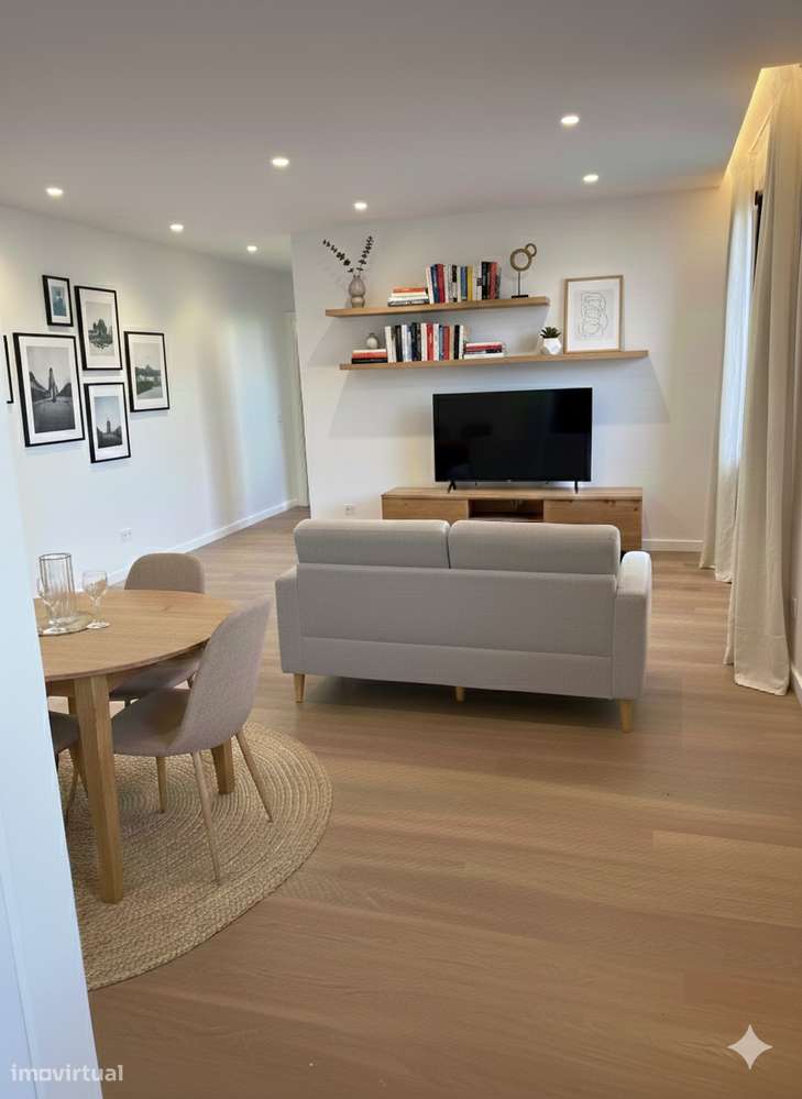 Apartamento T1 R/chão, Villa Beato Nuno - Grande imagem: 2/15