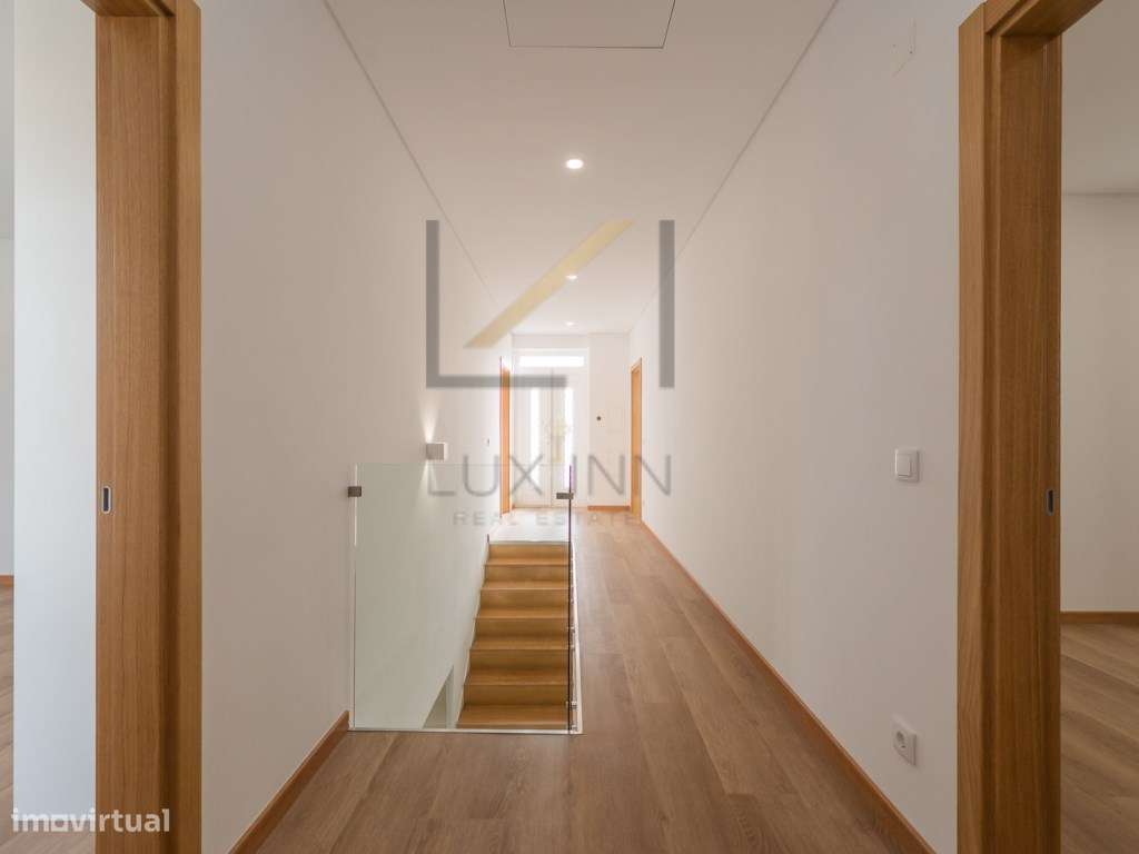 Moradia T5 Recuperada com Piscina, 2 Suítes e Garagem - Lote Isolad...-32