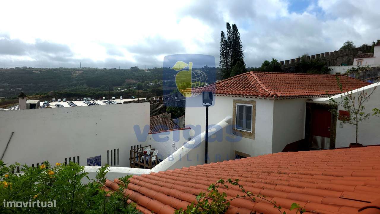 Moradia T1 renovada dentro das muralhas de Óbidos, com terraço, jardim-18