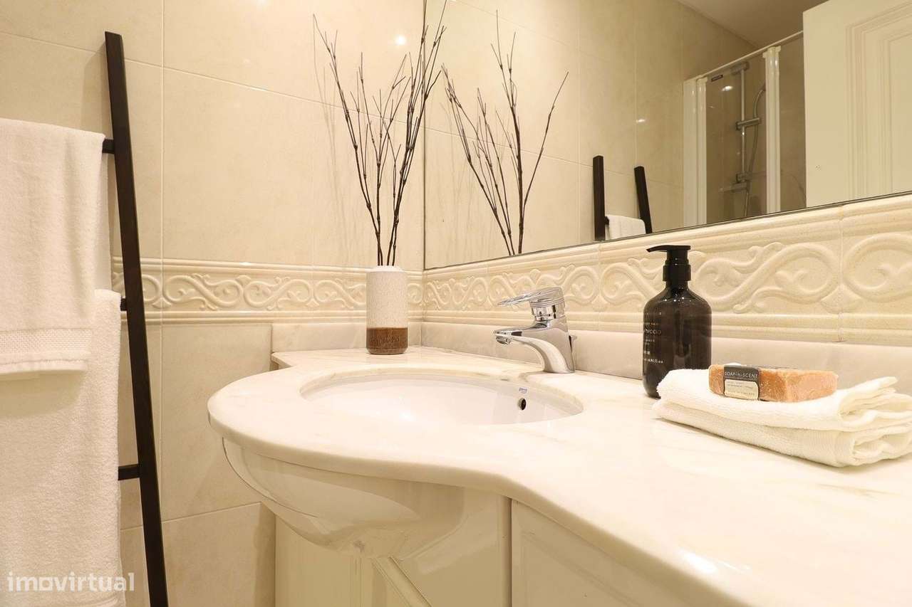 Apartamento T2 com garagem no coração de Campo de Ourique, Lisboa-20