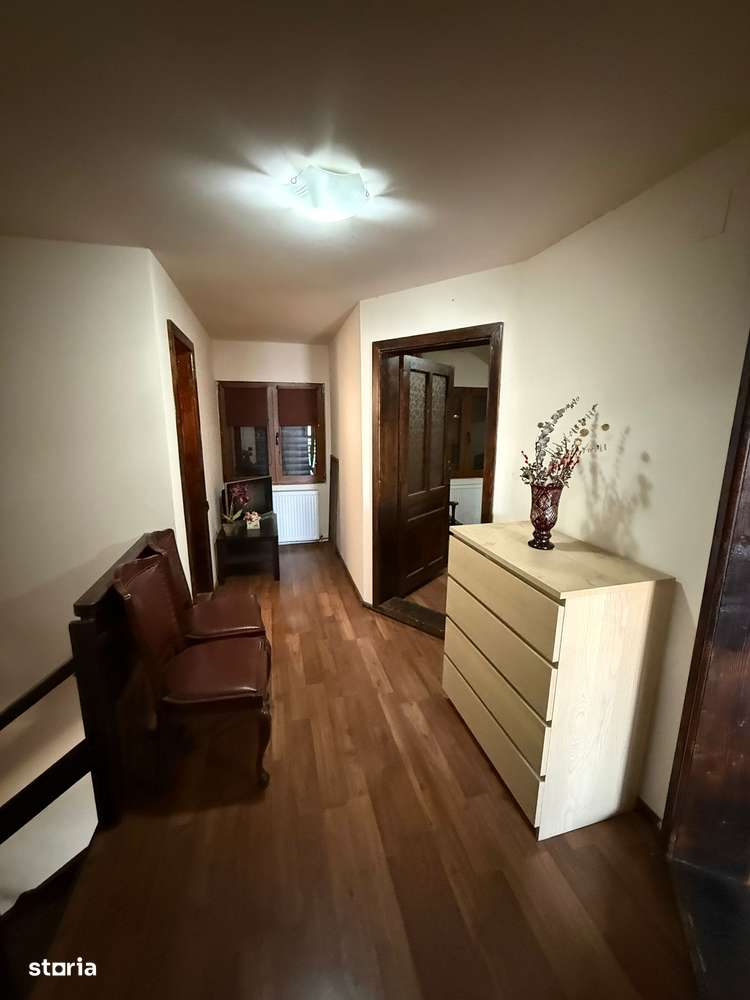 Casa de locuit sau de vacanta in Cornetu.-15