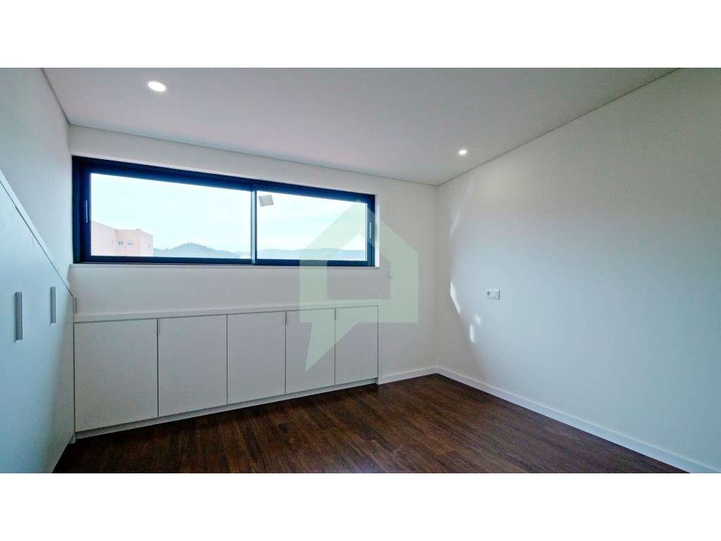 Moradia totalmente remodelada, com 3 quartos, na cidade de Barcelos.-44