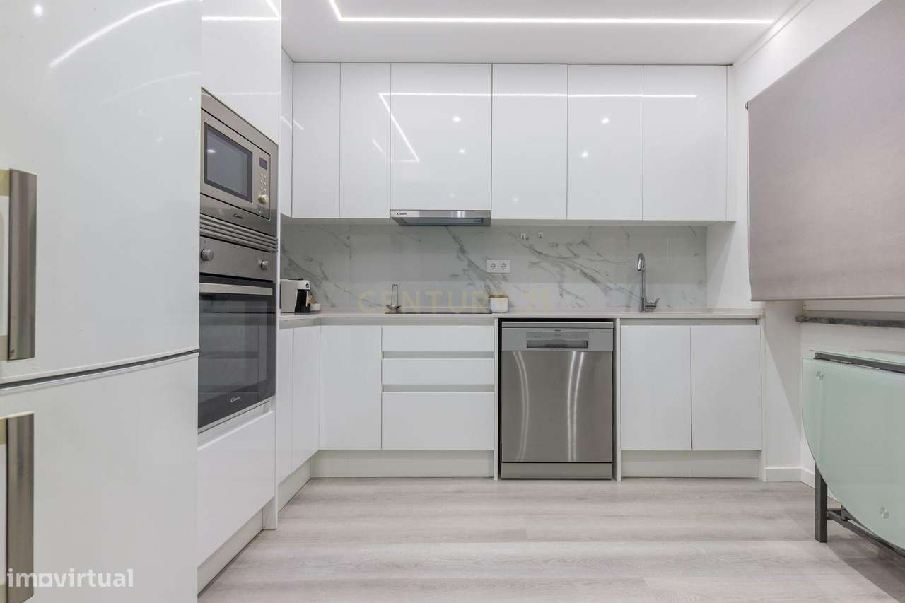 Apartamento T2 Renovado em Baixa da Banheira, Moita - Grande imagem: 3/22