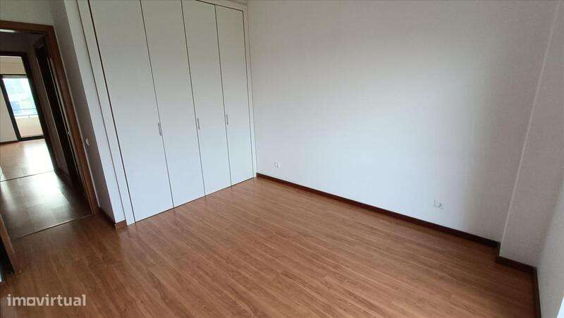 IMÓVEL ARRENDADO ATÉ FEVEREIRO 2026  Apartamento T3-10