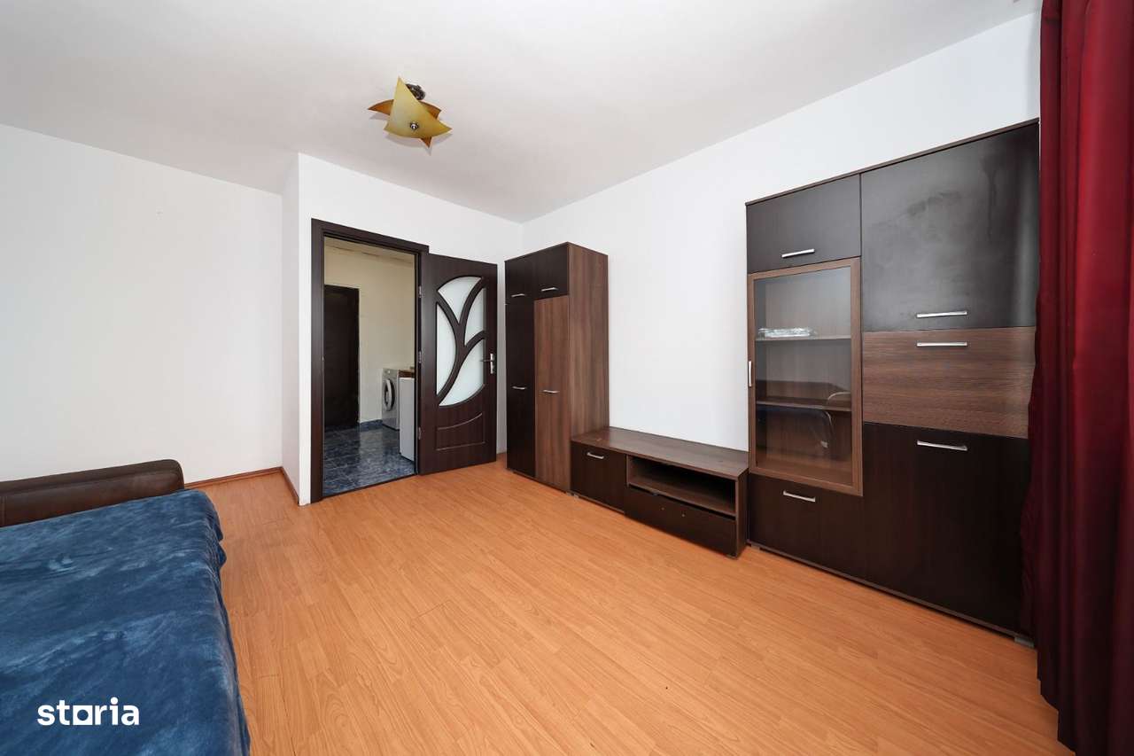 Garsoniera 21 mp Zona Tractorul-1