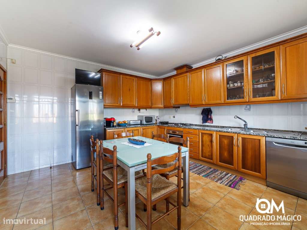 Fantástica Moradia T3 com Jardim, Churrasqueira e Garagem para 2 Ca...-11