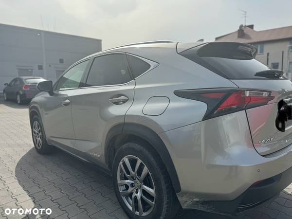 Lexus NX 300h Prestige AWD - 5