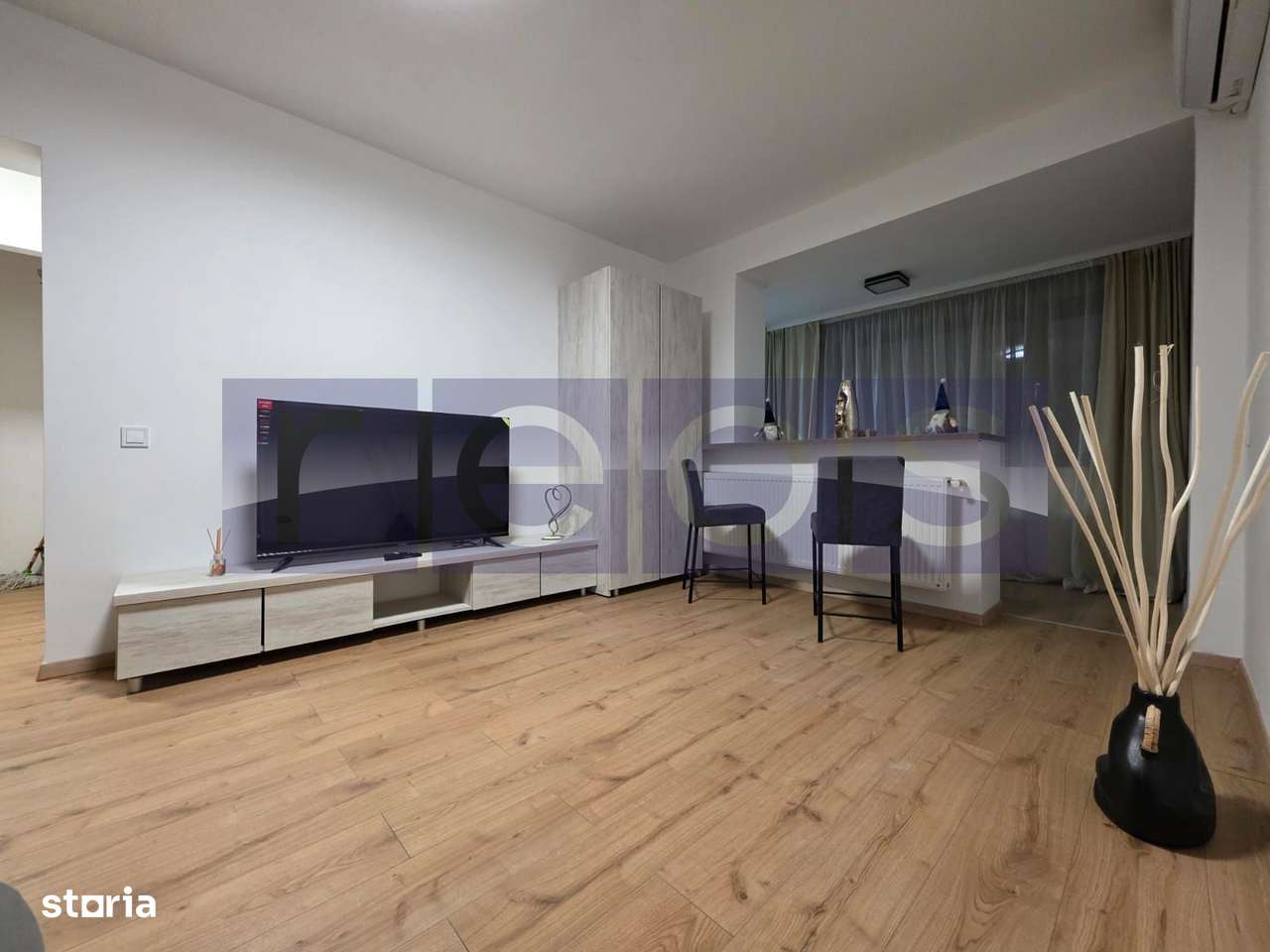 VANZARE 2 CAMERE -SEMIDECOMANDAT -TIMPURI NOI