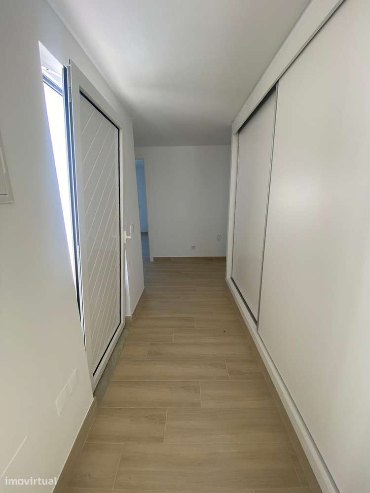 Condomínio Pés na Água T0 e T1 Duplex, na Praia da Lota, Algarve-43