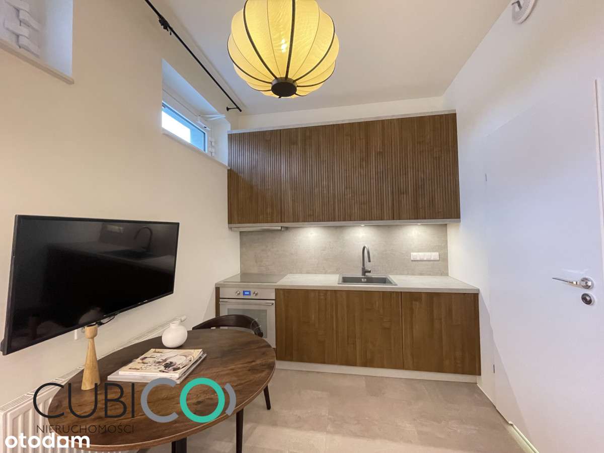 Funkcjonalna mini kawalerka z pełnym wyposażeniem-1