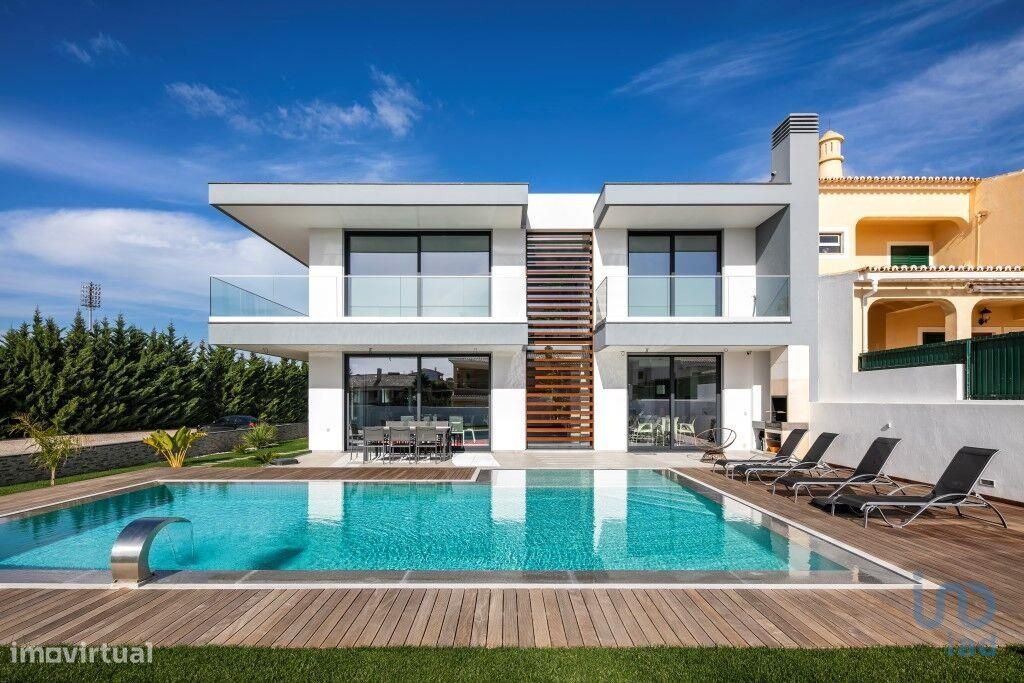 Casa / Villa T4 em Estômbar e Parchal de 201,00 m2 - Grande imagem: 1/18