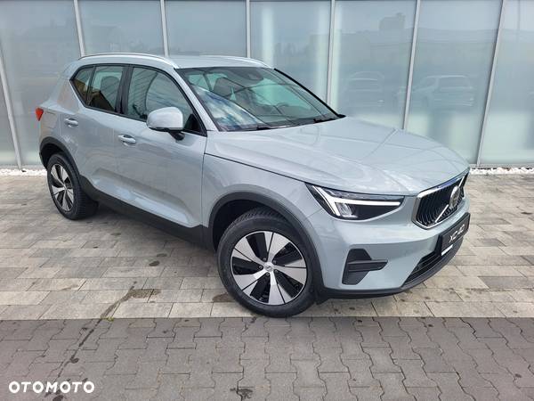 Volvo XC 40 T2 Essential - 4