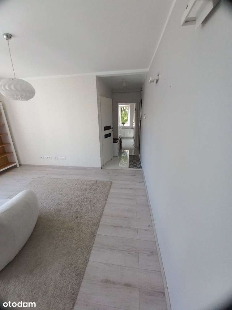 Sprzedam mieszkanie w pobliżu Forum.-6