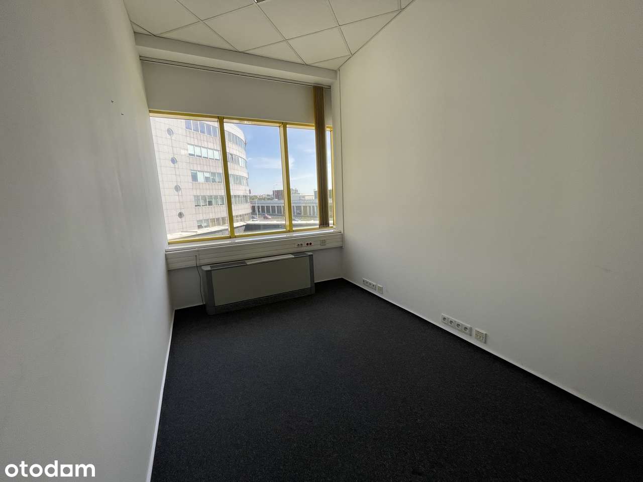 Pokój biurowy do wynajęcia - Budynek biurowy - Pełny obrazek: 1/3