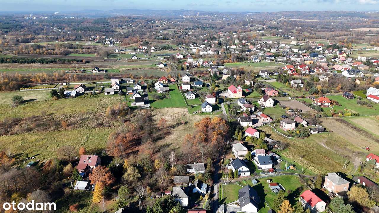 Budowlana działka w spokojnej wsi – 717 m²-5