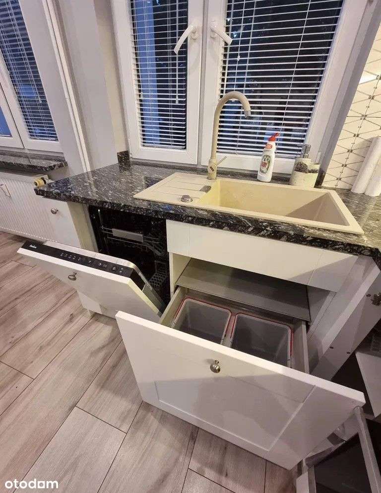 os. Pod Lipami, 2 pokoje + jadalnia - Pełny obrazek: 4/11