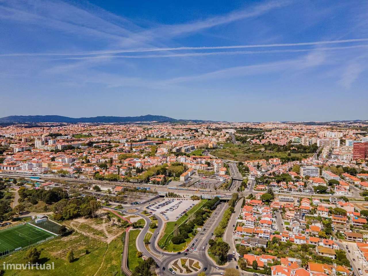 Apartamento T5 Duplex | A poucos passos da St. Julian’s School | Mais-30