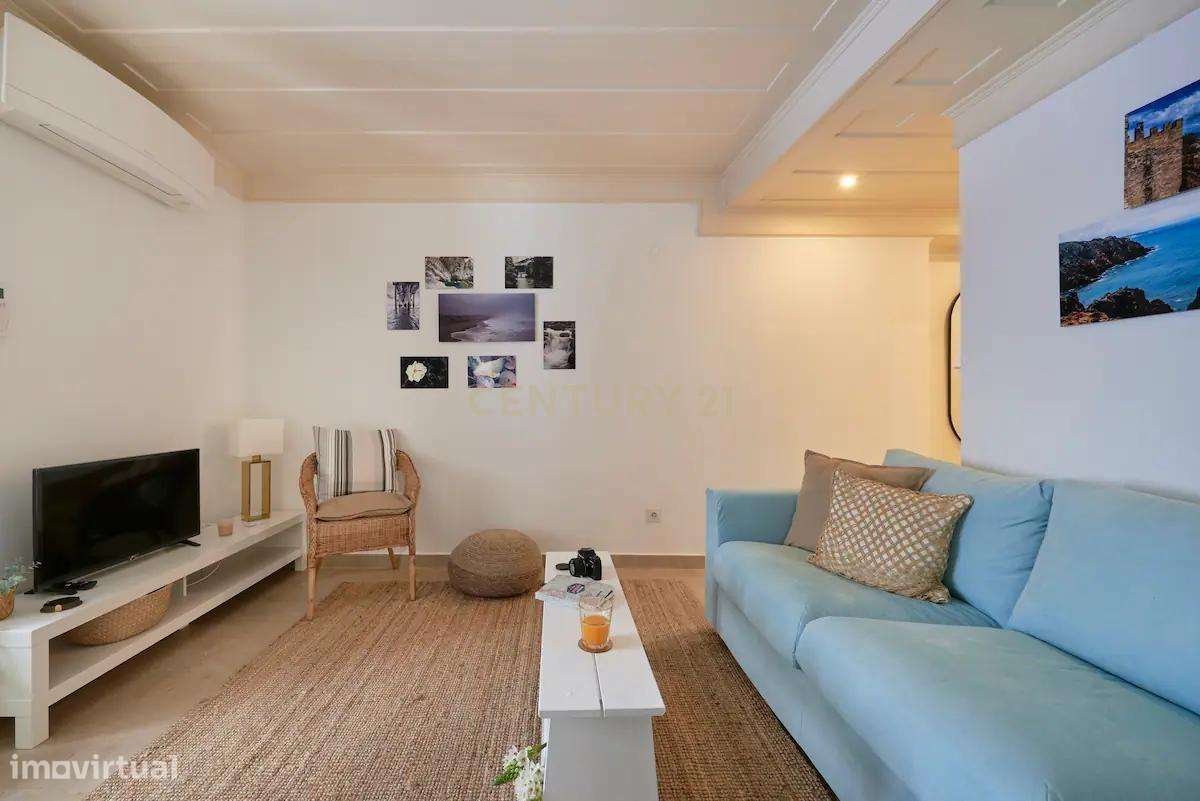 Apartamento T2 renovado e mobilado com pátio exterior privado. Em vend - Grande imagem: 4/12