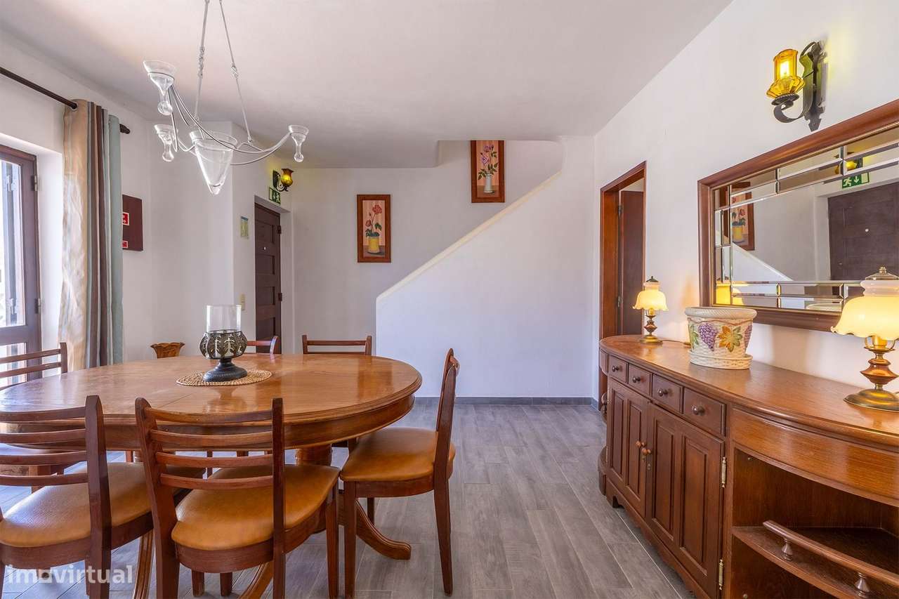 FANTÁSTICA CASA T4 DE CARÁTER TRADICIONAL EM ALBARDEIRA, LAGOS - Grande imagem: 5/33