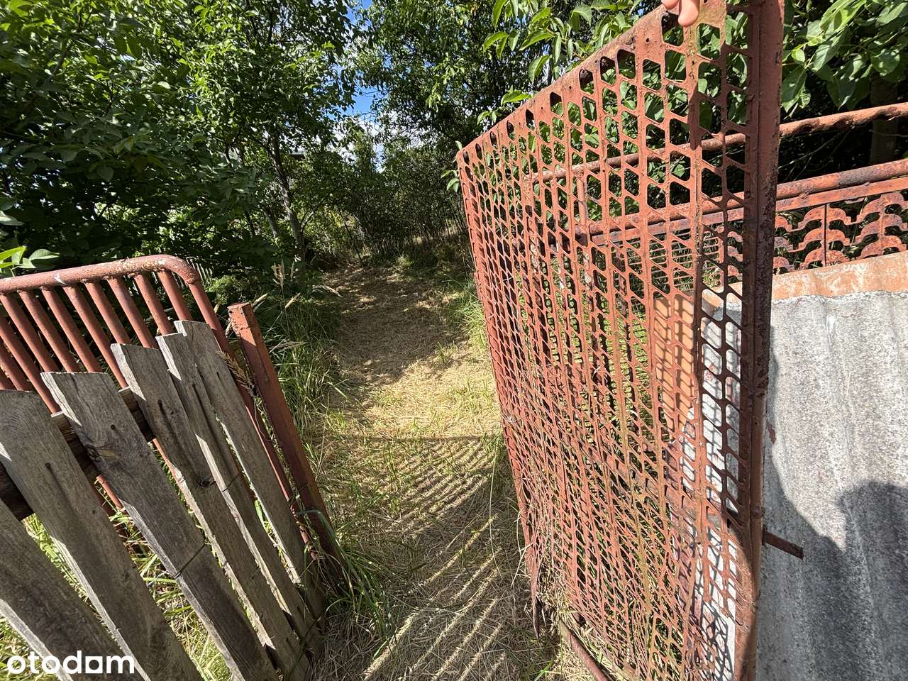 Dom z potencjałem w dobrej lokalizacji-10