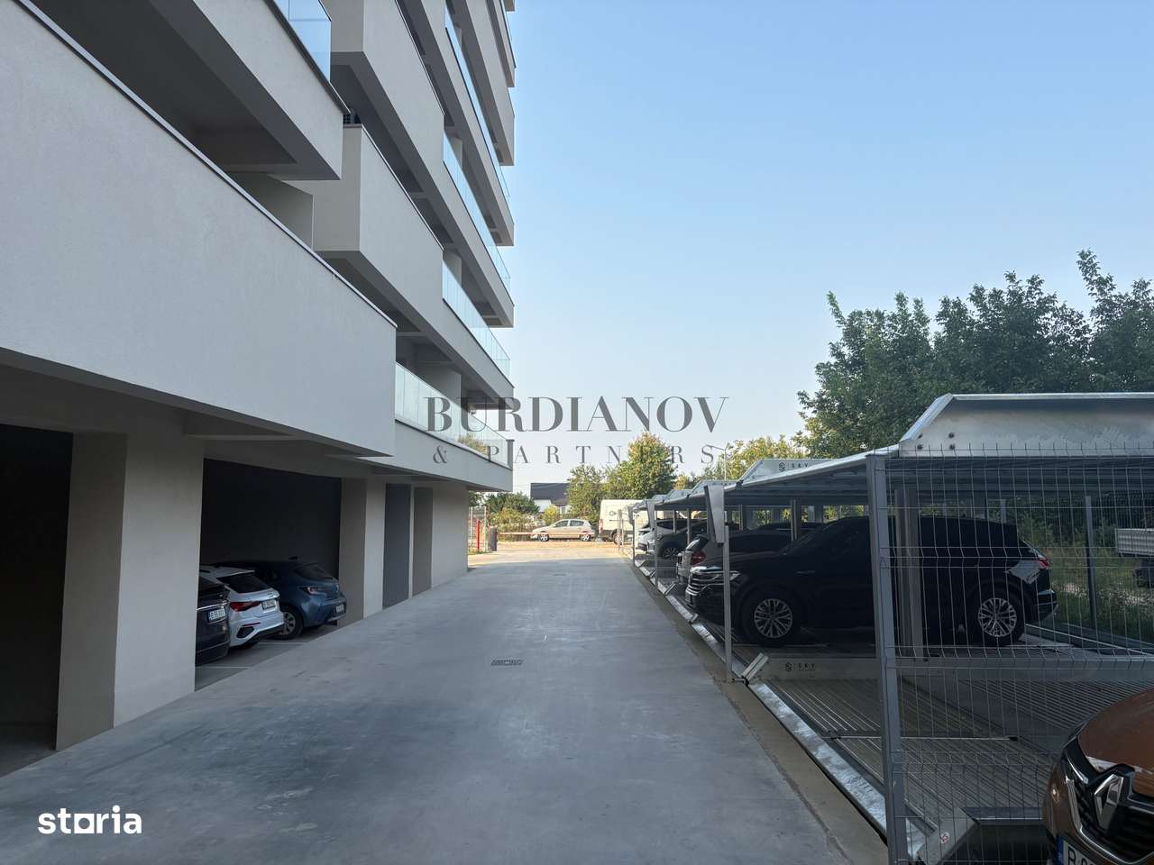 Apartament cu 3 camere - două băi - Etalon Lacul Morii - Vedere Lac-17