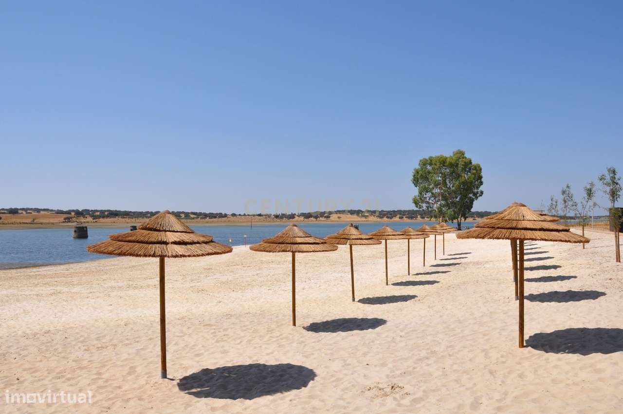 Moradia T2 , perto da praia, para Recuperar em Oriola, Évora.-13