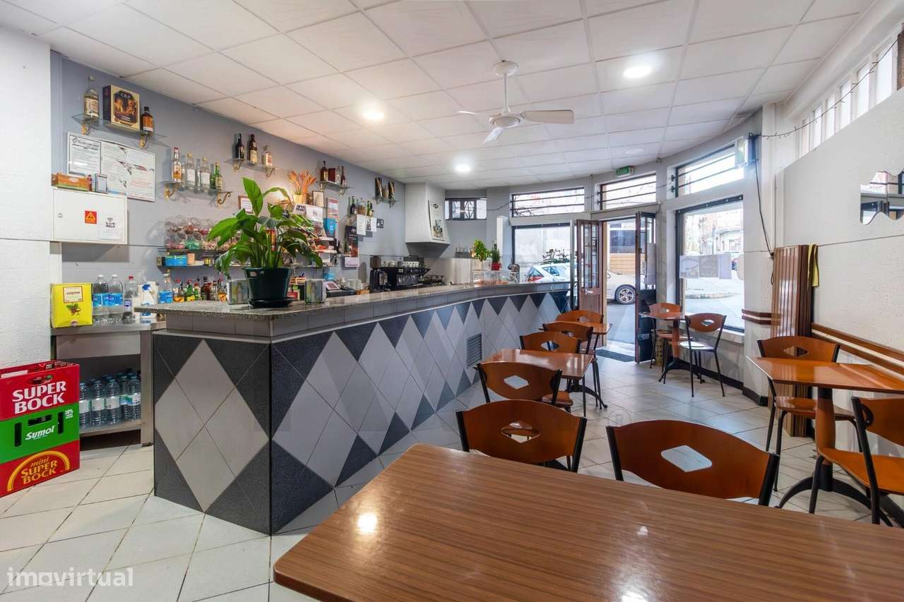 ☕ Trespasse – Café/Restaurante com enorme potencial em Gaia, junto ao - Grande imagem: 4/14