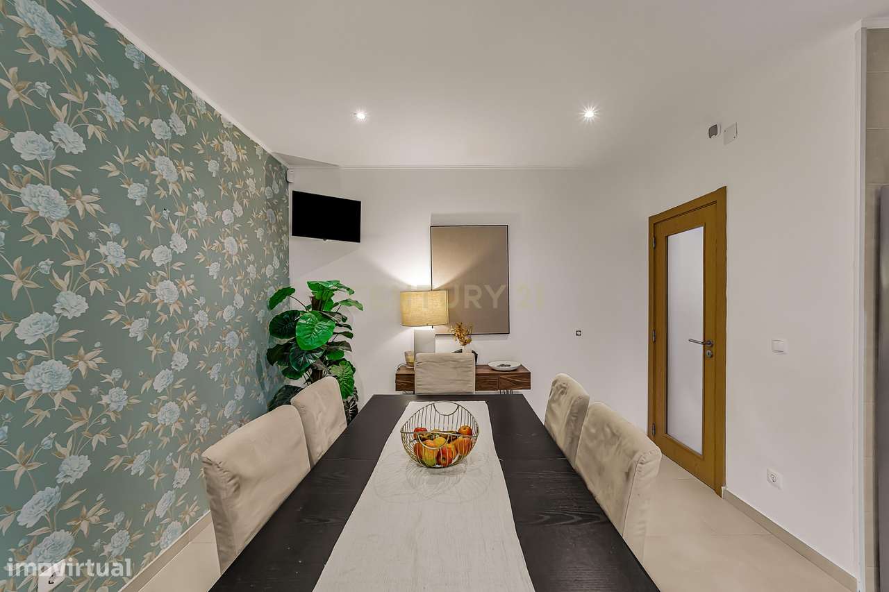 Moradia T3 isolada com garagem, Quinta do Conde-10