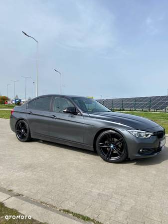 BMW Seria 3 318d - 2