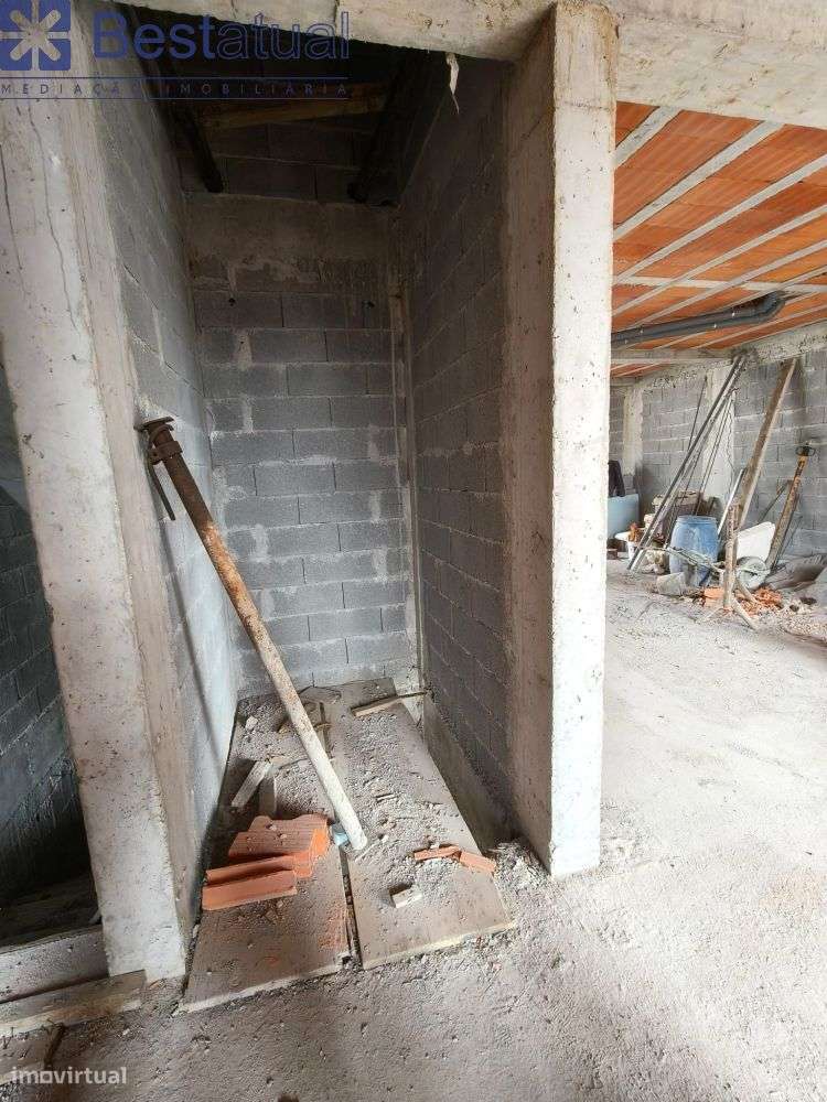 Moradia T 3 em fase de construção - Ótimos Acabamentos-16
