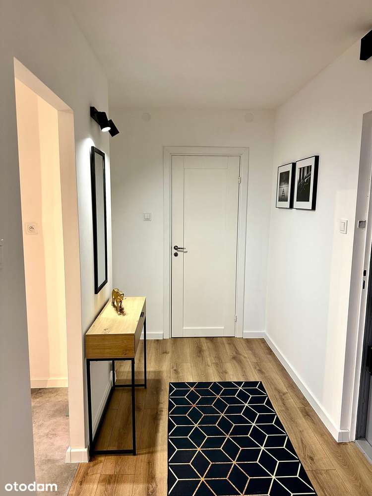 METRO LAZUROWA-BEZ PROWIZJI!! po remoncie 2 pokoje-11