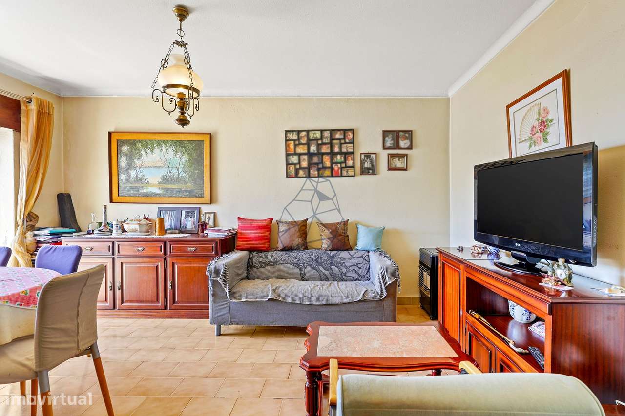 Apartamento T3 com exposição solar nascente /sul em Portimão-4