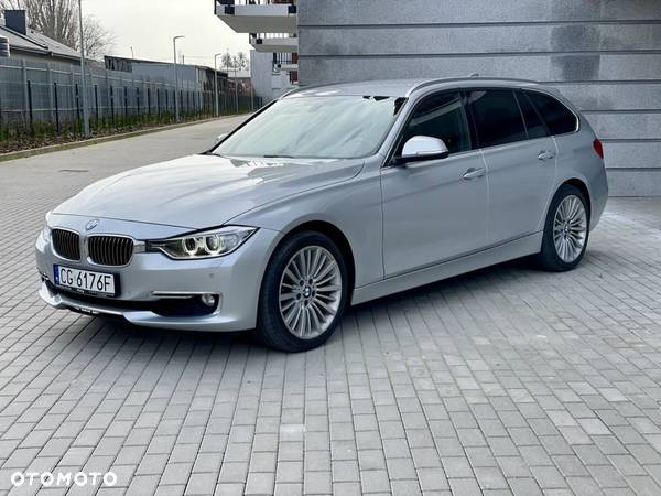 BMW Seria 3 330d Touring xDrive Luxury Line - 1