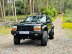 Jeep Grand Cherokee 5.9 LX - 12