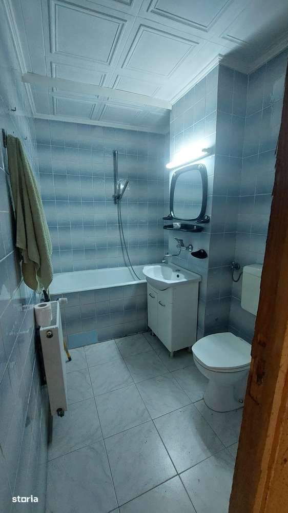 Rares apartament 3 camere decomandat etaj intermediar - Imagine principală: 5/8