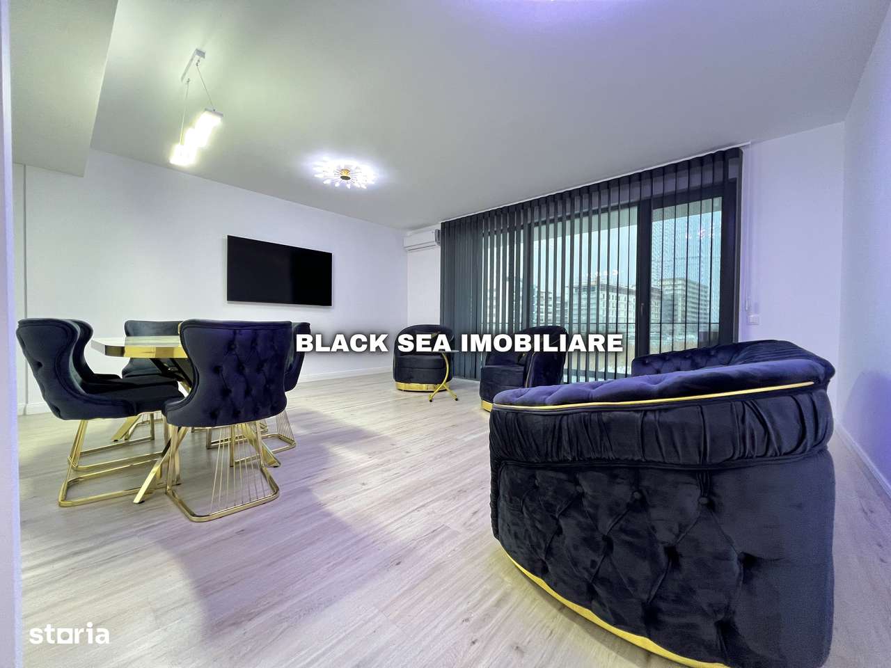 Apartament 3 camere de vanzare - Frontal Mare - Ocazie-1