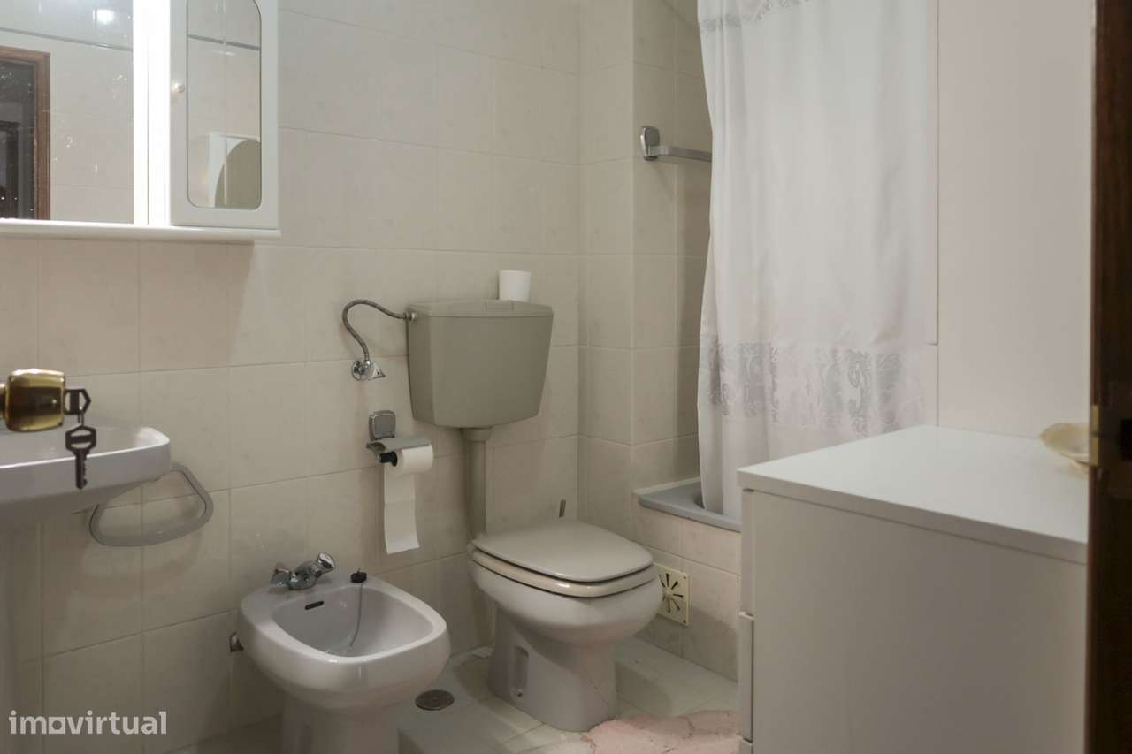 T3 150m² no Centro de Fátima | Potencial T4 | Av. Beato Nuno-9