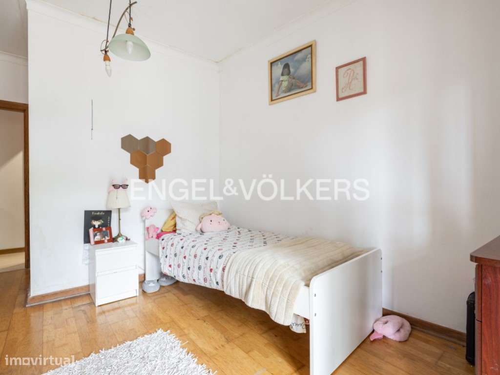Apartamento T2 mobilado na Quinta do Texugo-12