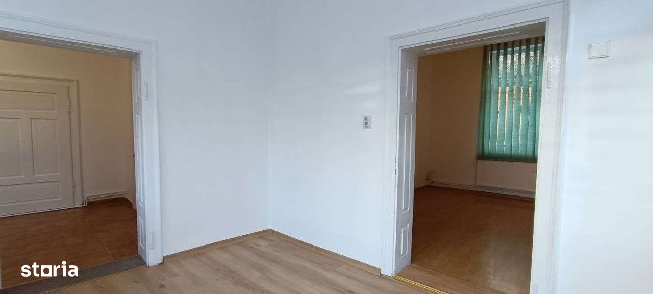 Spatiu birouri la casa, semicentral, 70 mp - Imagine principală: 4/9