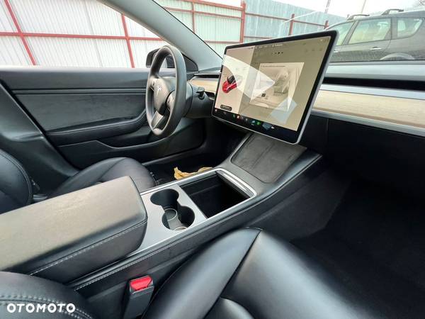 Tesla Model 3 Standard Range Plus - 19