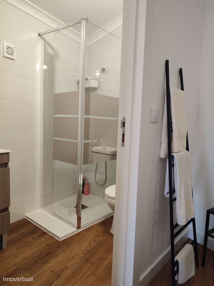 Casa tipo T1 ,no centro histórico de Caldas de Aregos/Rio Douro-11