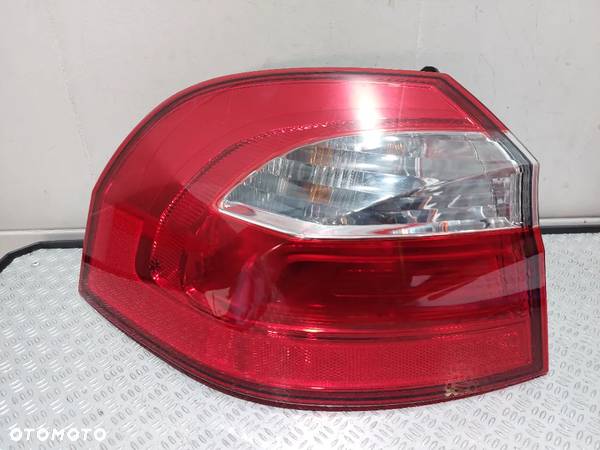 LAMPA TYŁ LEWA W BŁOTNIK KIA RIO III 3 LIFT R2016 5DRZWI - 1